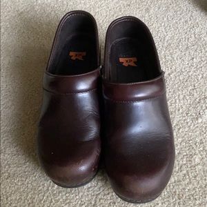 Dansko brown clogs size 39/US 9